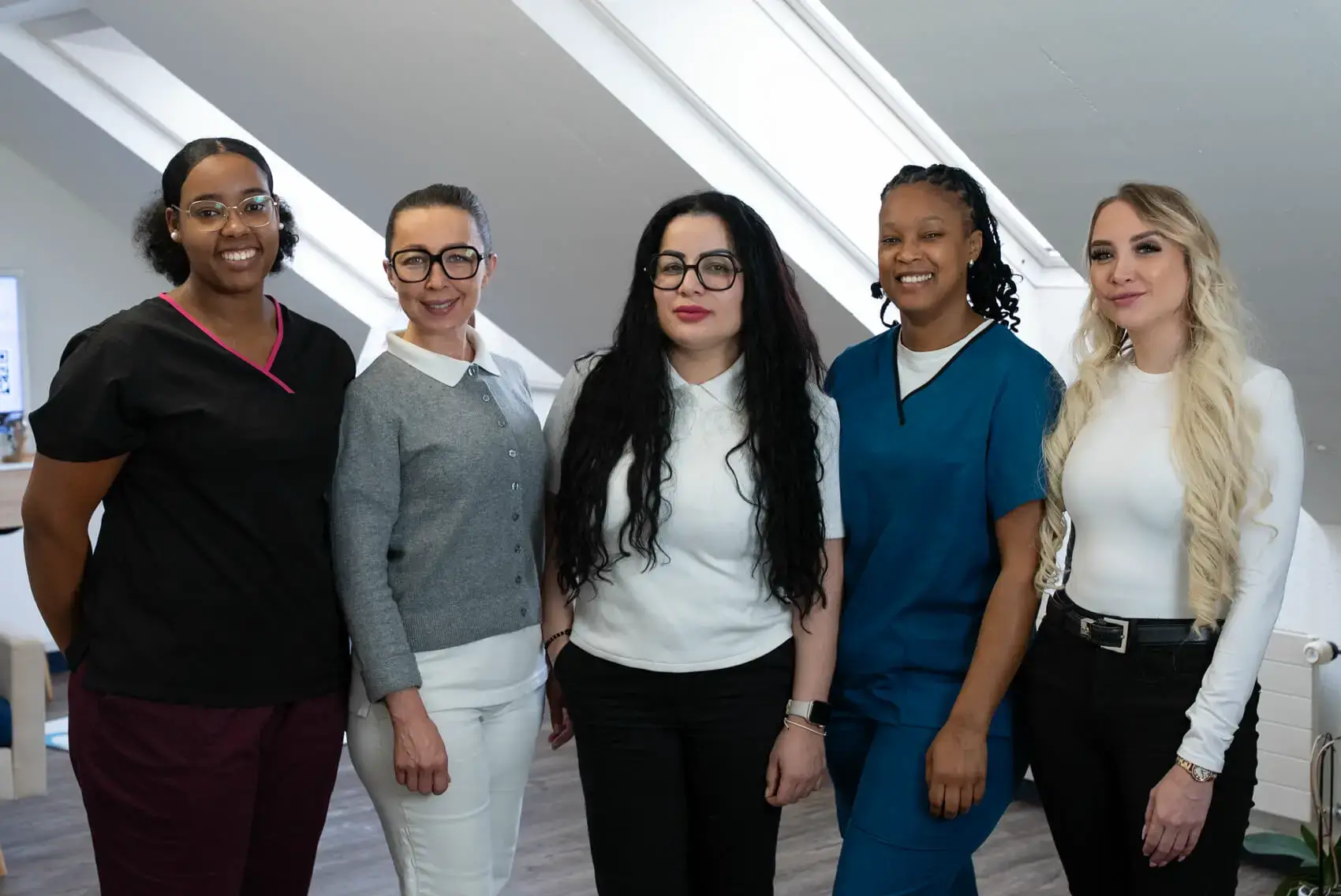 Physiothérapeute en visite à domicile — Centre Dounia, Montreux